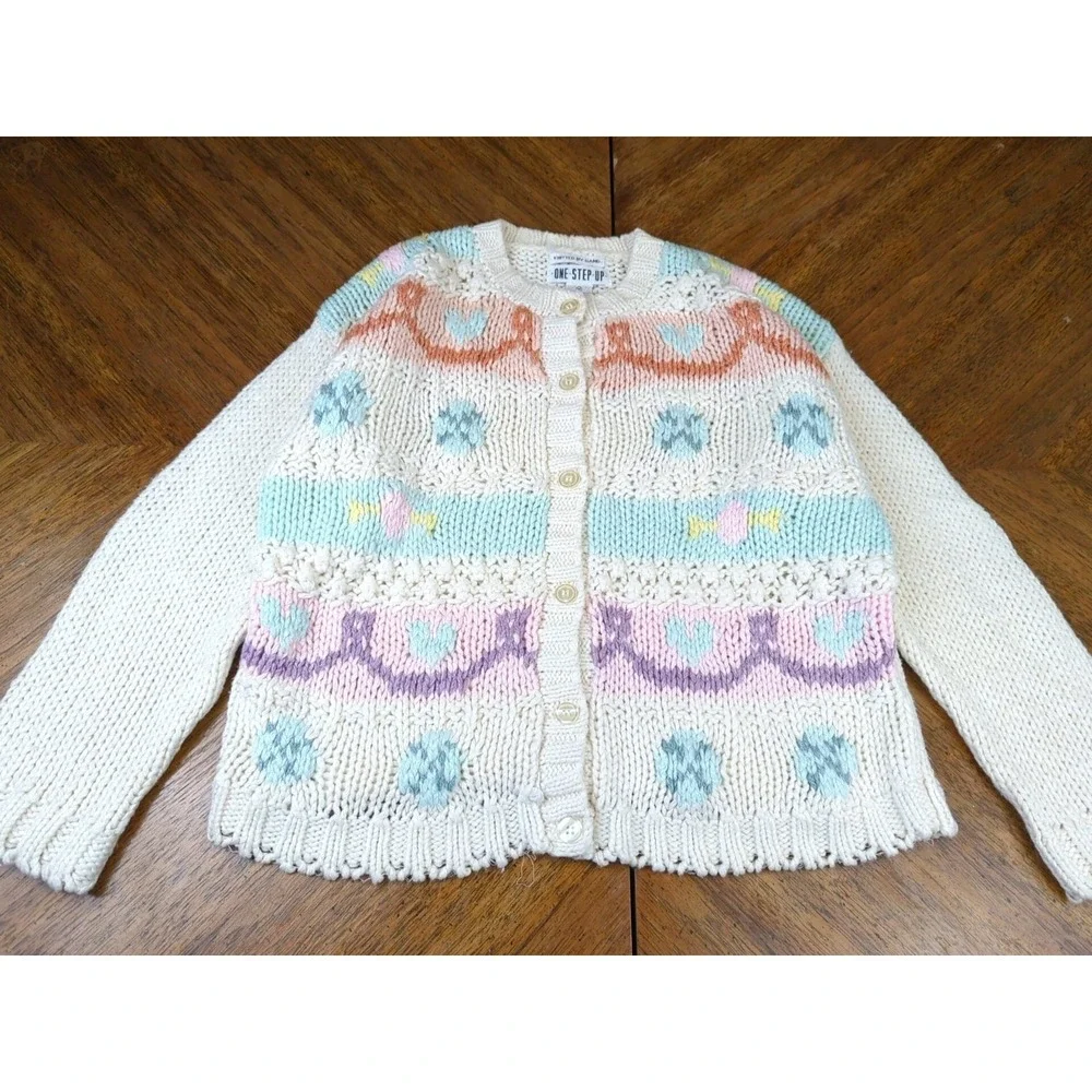 One Step Up Cardigan Sweater Sz MED Hand Knit Pastels Hearts Chunky Cable Knit - Picture 3 of 13